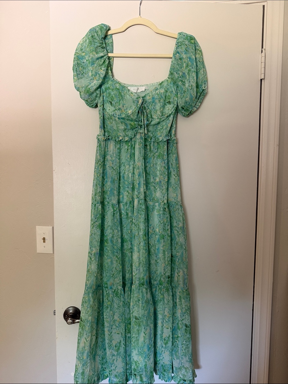 Astr Mint Green Floral Puff-Sleeve Maxi Dress